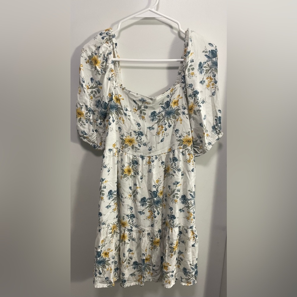 American Eagle Outfitters White Floral Dress